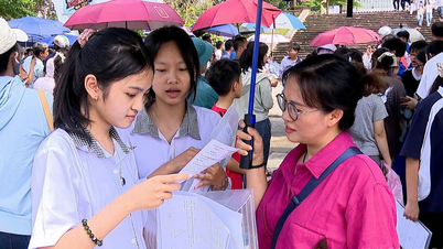 I candidati di Lao Cai hanno sostenuto l'esame di ammissione al decimo anno delle scuole superiori non specializzate.