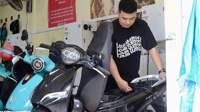 Con il sole cocente e le alte temperature, quali precauzioni bisogna prendere quando si utilizza una moto elettrica?