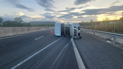 Die Verkehrspolizei warnt nach mehreren Reifenplatzern auf der Autobahn vor Fahrfehlern.