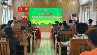 تدريب لتعزيز المعرفة والمهارات في إنشاء مجموعات وتعاونيات لـ 60 مزارعًا عضوًا في كومونة ثونغ نونغ - صحيفة كاو بانغ الإلكترونية