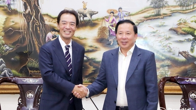 Le président du Comité populaire de la ville de Dong Nai, Nguyen Van Ut, a tenu une réunion de travail avec la société Ajinomoto Vietnam.
