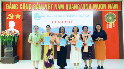 La Unión de Mujeres del distrito de Nha Trang puso en marcha cuatro clubes titulados "Los residentes de Khanh Hoa hablan inglés".