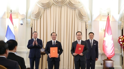 Il Segretario Generale e Presidente To Lam ha presenziato alla cerimonia di firma del memorandum di cooperazione tra l'Accademia di Pubblica Amministrazione e Gestione (Accademia Nazionale di Politica di Ho Chi Minh) e l'Università di Khon Kaen (KKU) della Thailandia.