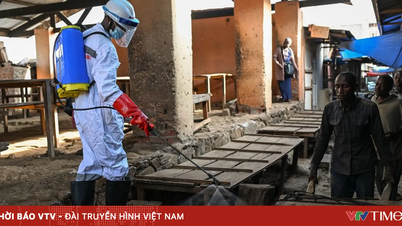 Uganda schließt aufgrund des Ebola-Ausbruchs seine Grenze zum Kongo.