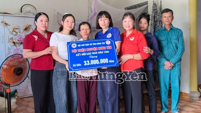 Trao 33 triệu đồng hỗ trợ phụ nữ nghèo có hoàn cảnh đặc biệt khó khăn