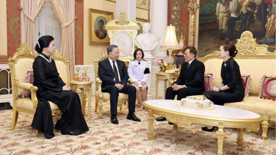 Generální tajemník a prezident To Lam s manželkou se setkali s thajským králem a královnou.