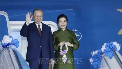Generalsekretær og president To Lam og hans kone reiser på statsbesøk til Republikken Singapore.