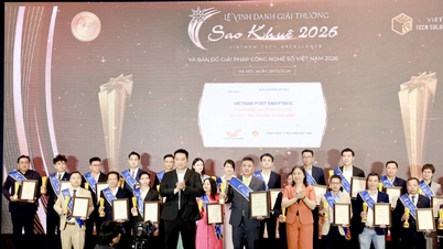 ពានរង្វាន់ Sao Khue ឆ្នាំ២០២៦៖ ផ្តល់កិត្តិយសដល់វេទិកាឌីជីថល សេវាកម្ម និងដំណោះស្រាយដ៏លេចធ្លោចំនួន ១២៣ នៅក្នុងប្រទេសវៀតណាម។