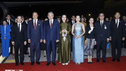 Il Segretario Generale e Presidente To Lam e sua moglie hanno concluso con successo la loro visita ufficiale in Thailandia e sono partiti per una visita di Stato a Singapore.