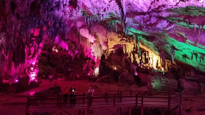 A turistákat elbűvölik Dong Phuc aranyló rizsföldjei és a titokzatos Hua Ma-barlang.