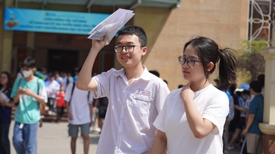Ad Hanoi, quasi 125.000 studenti stanno sostenendo gli esami di ammissione al decimo anno di scuola.
