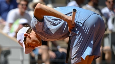 Roland Garros جھٹکا: Jannik Sinner 2 سیٹوں کی برتری کے بعد Cerundolo سے گرا۔