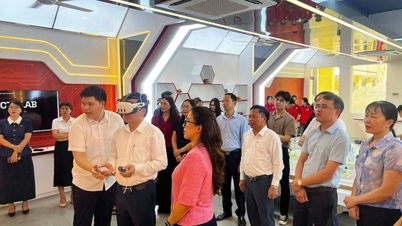 Komune Nghia Tru, provinsi Hung Yen (dahulu distrik Van Giang), bertukar pengalaman penting dengan komune Van An, provinsi Nghe An.