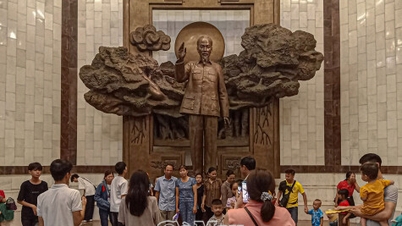 Ho Chi Minhin museo - Paikka, joka säilyttää erityisiä historiallisia esineitä.