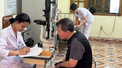Liu Jian ha offerto controlli sanitari gratuiti a 1.552 anziani.