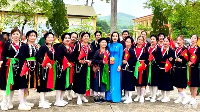 Trung Than'da onun geleneksel Vietnam şarkı söyleme tarzı henüz 'solmadı'.