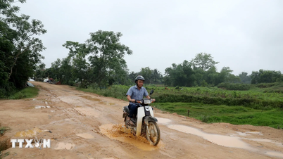 Nghe An: Il progetto stradale da un miliardo di dong vietnamiti rimane incompiuto e in disordine dopo oltre 15 anni di lavori.