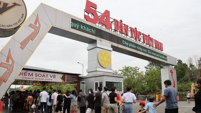Hanoj ​​přebírá správu Kulturní a turistické vesnice vietnamských etnických skupin.