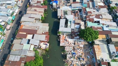 The 17.229 billion VND Xuyen Tam canal project cannot begin simultaneous construction due to land acquisition issues.