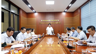 यह सुनिश्चित करना कि खनिज खनन कार्य कानूनी नियमों का अनुपालन करते हैं।