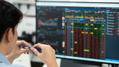 Mit 100 Millionen VND in den Aktienmarkt einsteigen: Gelderhaltung ist wichtiger als Geldverdienen.