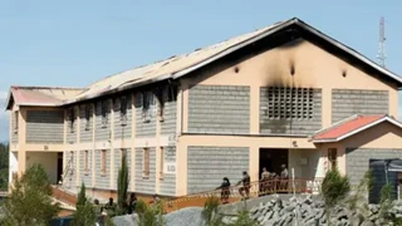 In Kenya sono stati arrestati otto studenti sospettati di aver appiccato deliberatamente un incendio in una scuola femminile, causando la morte di 16 persone.
