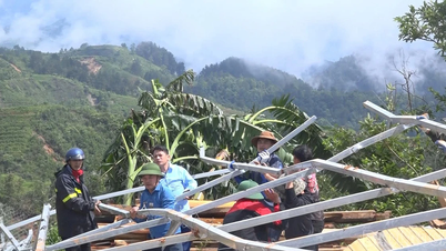Il comune di Hanh Phuc sta lavorando con urgenza per mitigare le conseguenze della tempesta e del tornado.