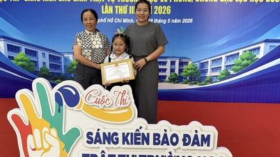 Ho Chi Minh City awards prizes for initiatives to prevent school violence.