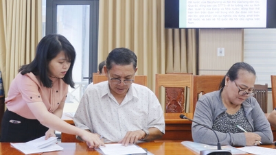 Indagine sociologica per valutare l'efficacia del modello di governo a due livelli a Phu Quoc.