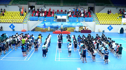 Turnaje mládeže v badmintonu a pickleballu v provincii Lao Cai v roce 2026 se zúčastnilo přes 400 sportovců.