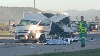 حادث سير متعدد المركبات على طريق سريع في الولايات المتحدة يسفر عن إصابة أو مقتل العشرات.