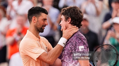 Novak Djokovic mengalami penyingkiran yang mengejutkan di Roland Garros: Kontroversi yang sengit dan kebangkitan lima set.
