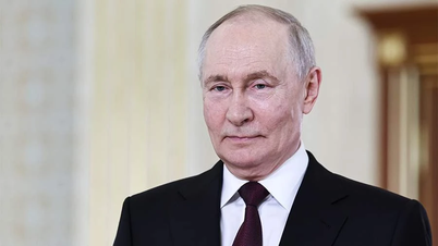 Bekanntgabe der neuen Zustimmungswerte für Präsident Putin.