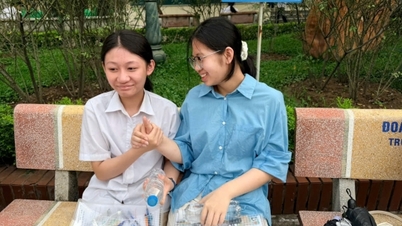 แกลอรี่ภาพ: นักเรียนที่กำลังสอบเข้าชั้นมัธยมศึกษาปีที่ 4 ในกรุงฮานอย กำลังสอบวิชาแรก