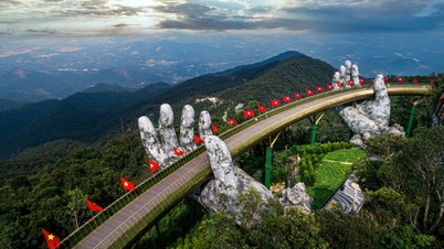 I media americani annoverano il Golden Bridge tra i ponti più iconici dell'Asia.
