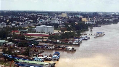 ចរាចរណ៍ផ្លូវទឹកចូលដល់រដូវវស្សា និងរដូវព្យុះ។