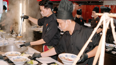 Promuovere il pho come prodotto culinario culturale con un'ampia influenza nella vita quotidiana.
