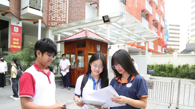 ตัวอย่างคำตอบสำหรับข้อสอบวิชาวรรณคดีในการสอบเข้าโรงเรียนระดับชั้นมัธยมศึกษาปีที่ 10 ของฮานอย