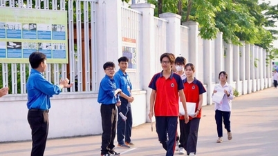 861 Schüler aus der Gemeinde Thien Loc begannen den ersten Tag der Aufnahmeprüfung für die 10. Klasse.