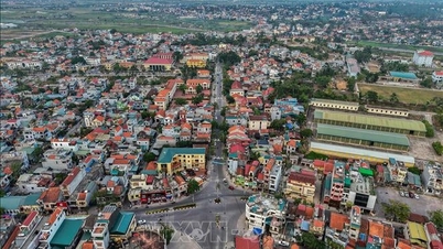 Following the latest merger of villages and residential areas from Quang Ninh province, the new village and residential area officials will undergo a rigorous selection process.
