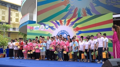 Lan tỏa yêu thương đến trẻ em yếu thế tại 'Ngày hội kết nối nhân ái vì trẻ em' ở Hà Nội