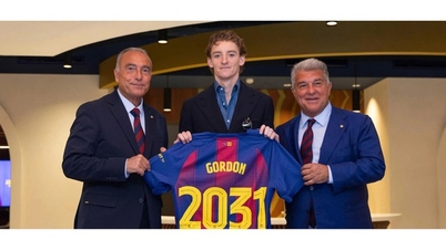 La scommessa audace del Barcellona: Anthony Gordon