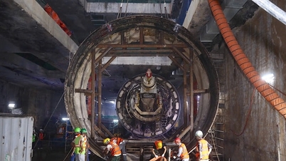 Pembongkaran dan penyimpanan TBM (Mesin Pengebor Terowongan) untuk jalur kereta api perkotaan.