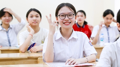 Examen de inglés para el ingreso al décimo grado en Hanoi en 2026.