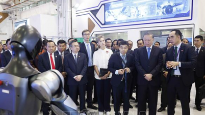 General Secretary and President To Lam: Singapore is an important partner in the high-tech sector.