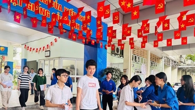 เมื่อสิ้นสุดวันแรกของการสอบเข้าชั้นมัธยมศึกษาปีที่ 4 เขตซวนฟอง ไม่พบผู้เข้าสอบคนใดฝ่าฝืนกฎระเบียบ