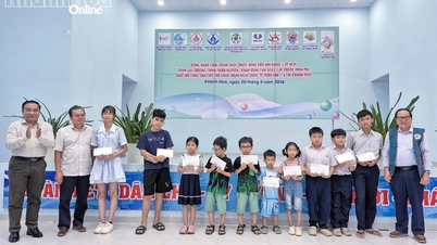 เด็กพิการและเด็กจากครอบครัวด้อยโอกาสจำนวน 500 คน ได้รับการตรวจสุขภาพและของขวัญ