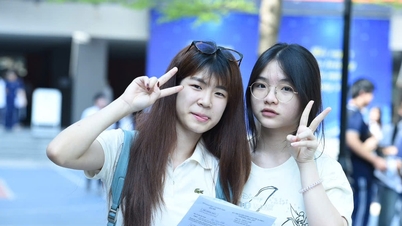 L'esame di inglese di decimo grado ad Hanoi è ben strutturato e richiede un ricco vocabolario per ottenere un punteggio elevato.