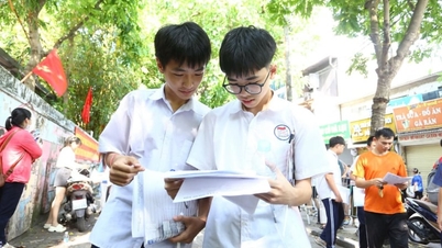 Egzamin wstępny z języka angielskiego na klasę 10 w Hanoi w 2026 r.: Nauczyciele przewidują, że wielu kandydatów osiągnie taki wynik.