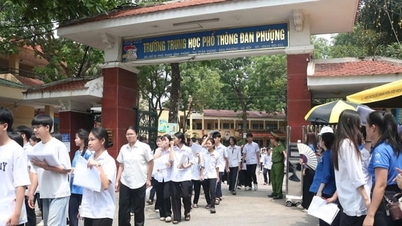 Komuna Dan Phuong: První den přijímacích zkoušek do desáté třídy proběhl bezpečně a v pořádku.